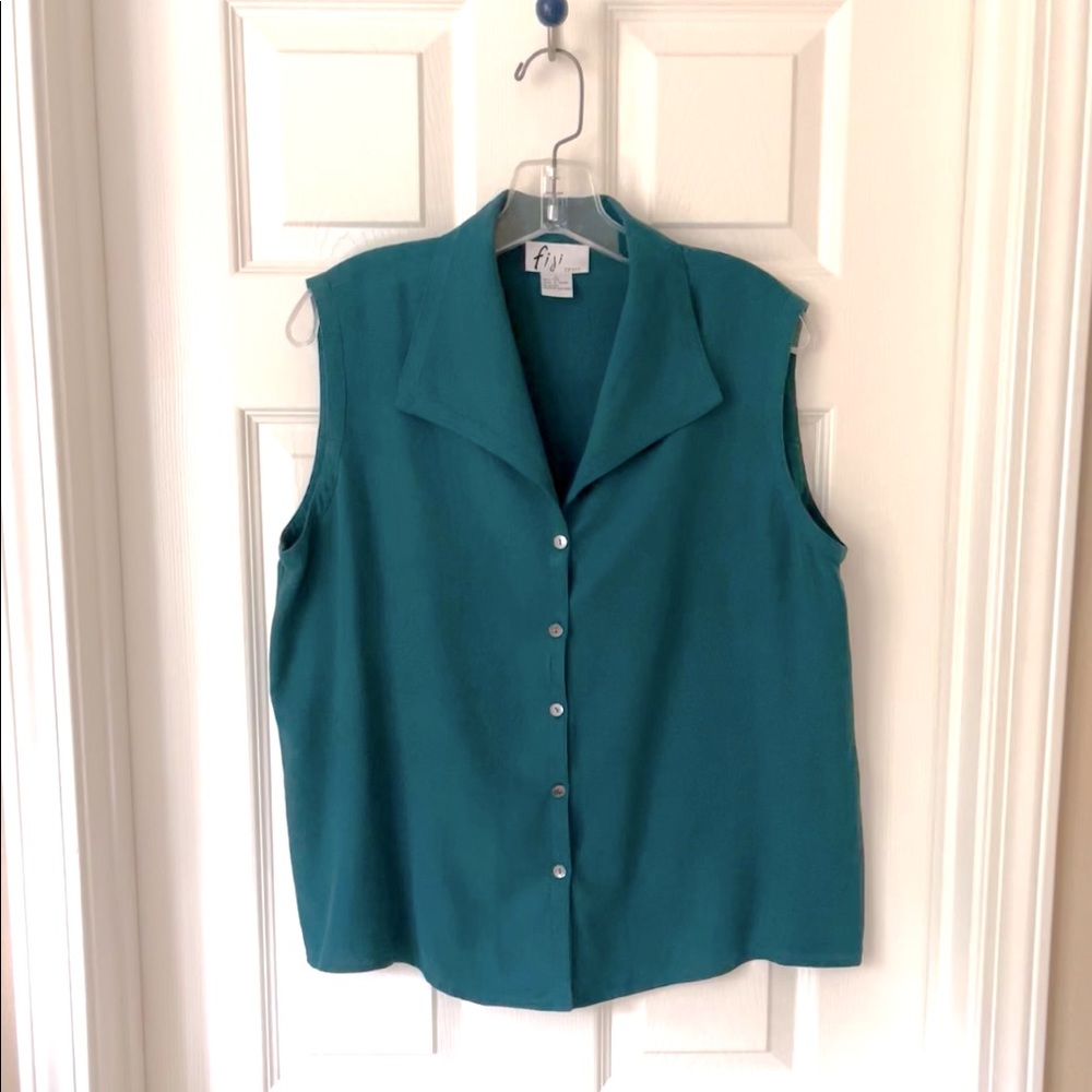 Teal Sleeveless Button-Front Top